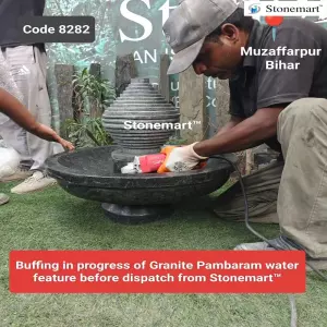 Buffing Granite Spinning Top Fountain For Dispatch To Muzaffarpur, Bihar